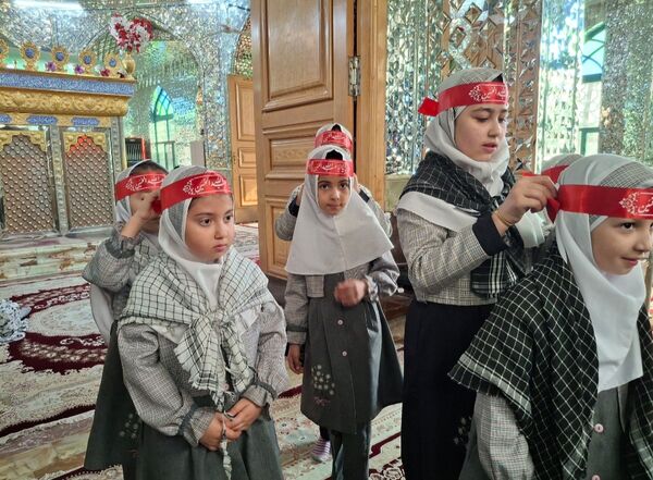تجدید پیمان با شهدای امامزاده عمادالدین در شهرستان رباط کریم