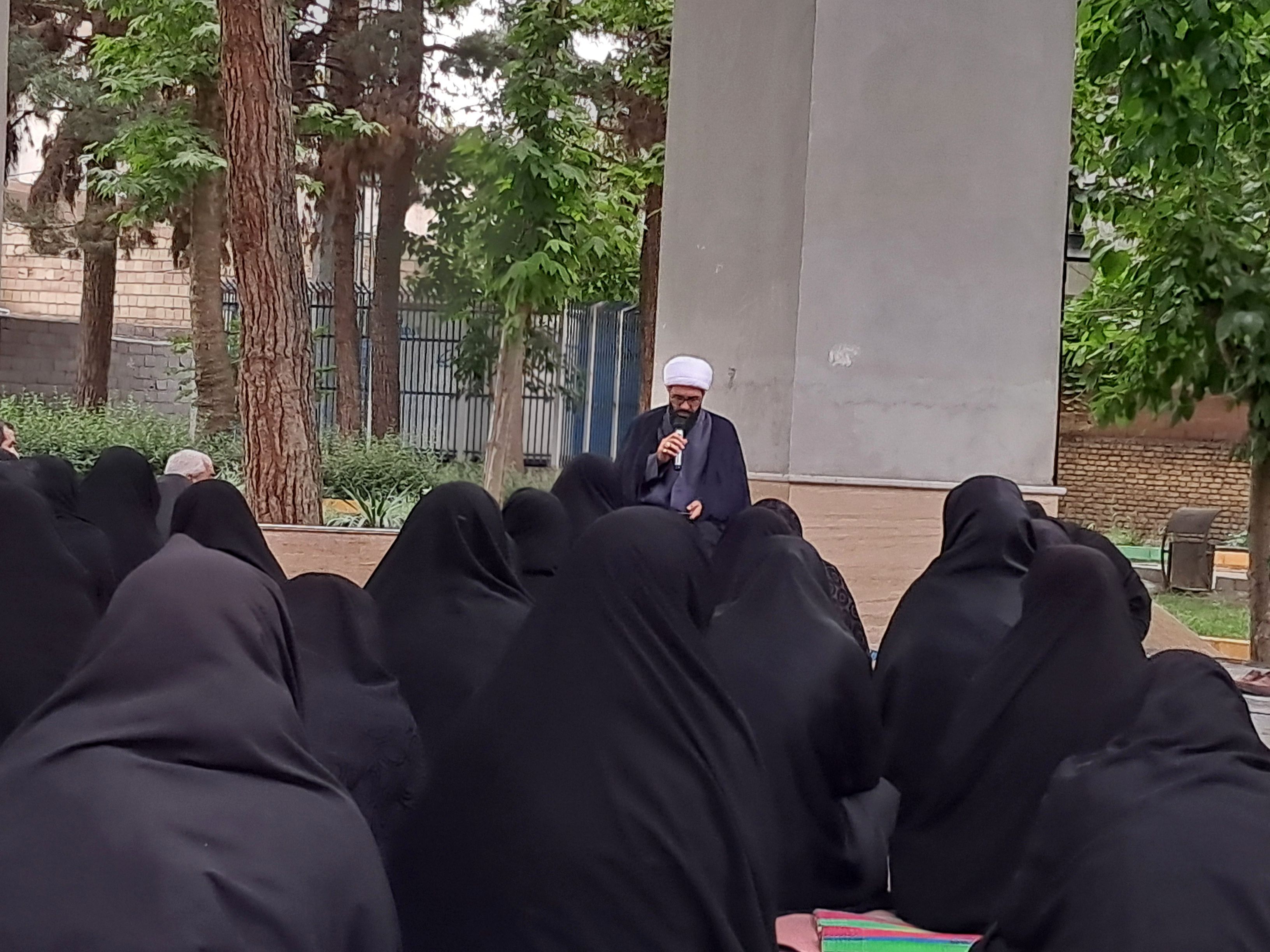 مراسم شهادت امام محمد باقر (ع) درکنار شهدای گمنام پارک وحدت آشخانه