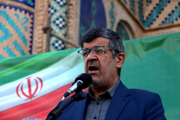 راهپیمایی ۱۳ آبان روز غلبه بر استکبار جهانی دانش‌آموزان شهر یزد