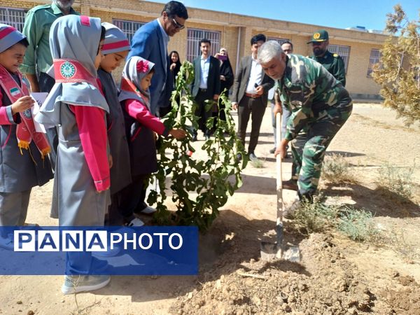 نهال‌های مهر در خاک دبستان ام‌السلمه جاجرم