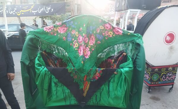 برگزاری هیئت عزاداری سید شهدا اباعبداللّه حسین (ع) در خلیل آباد 
