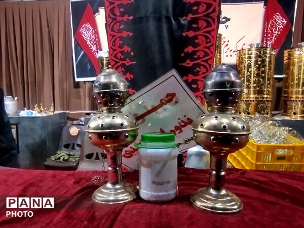توقف درمسیر عاشقی، موکب حیدریون پذیرای زائران وعزادارن رهبری
