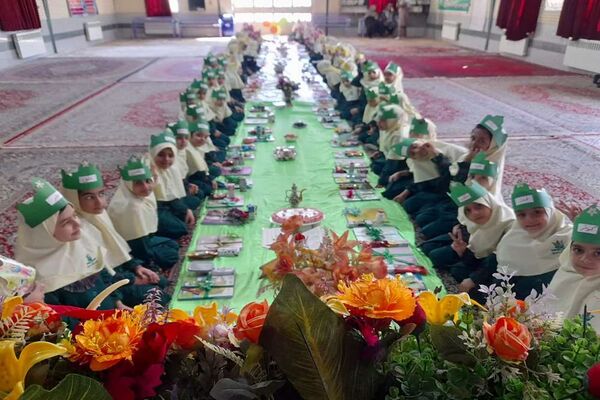 برگزاری جشن قرآن در دبستان دخترانه شاهد
