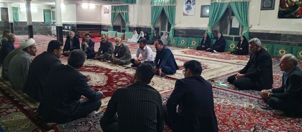نشست مسئولان و هیات امنای مسجد صاحب الزمان (عج) روستای گزکوه 