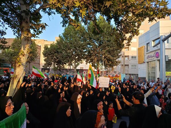 ملت ایران سکوت نخواهد کرد