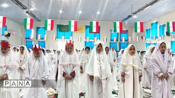 جشن باشکوه تکلیف دانش‌آموزان مدارس «ام‌البنین» و «کوثر» بخش دیشموک در مصلی امام خمینی (ره)