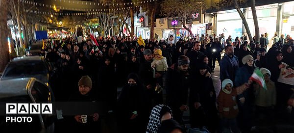 اجتماع و راهپیمایی در هفتین شب در شهرستان بجنورد 
