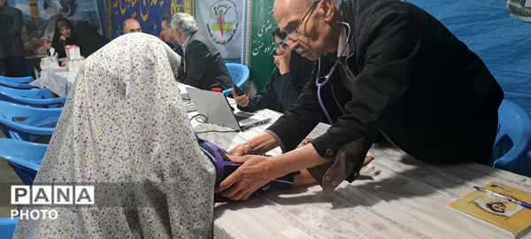 برپایی قرارگاه پزشکی و خدماتی کانون خدمت رضوی در امامزاده حسن کرج 
