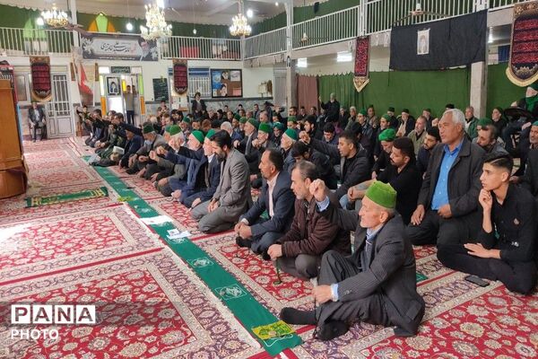 اقامه نماز جمعه در آخرین هفته  ماه مبارک رمضان در شهر بار نیشابور