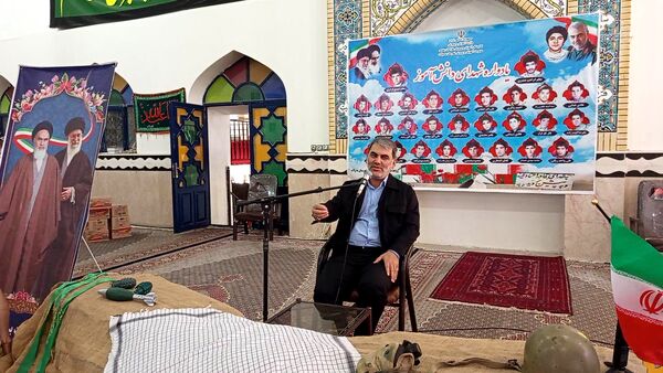 تجدید میثاق نسل آینده با شهدای دیروز در مسجد جامع شادمهر
