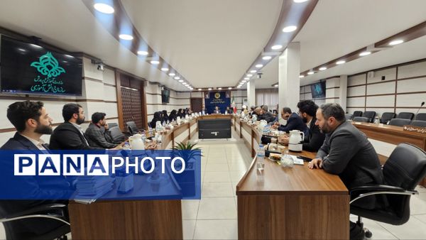 جلسه توسعه فعالیت‌های تربیتی و فرهنگی در گلستان