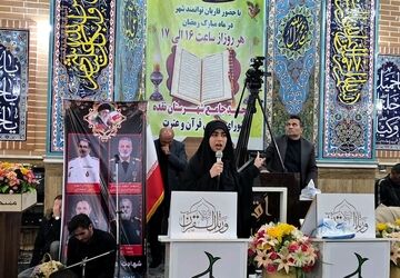 رجزخوانی دانش‌آموزخبرنگار پانا در نقده علیه رژیم صیهونیستی و آمریکای جنایتکار