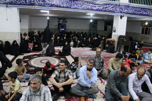برگزاری مراسم گرامیداشت سالگرد ارتحال امام خمینی (ره) در شهر درق