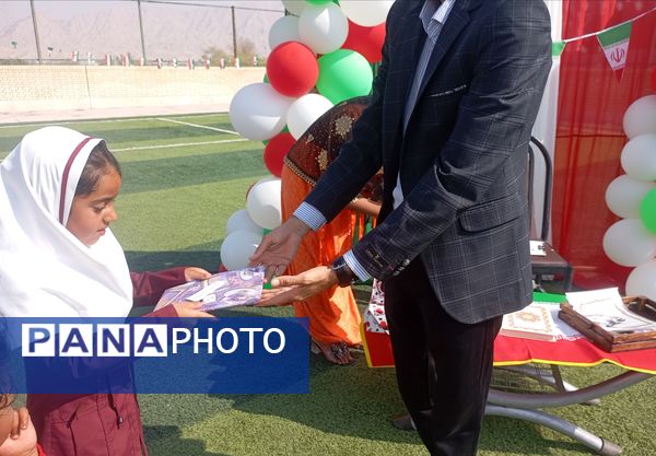 جشن دهه فجر در روستای لاور فین