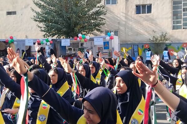 جشن انتخابات شهردار مدرسه شهید خبره فرشچی ناحیه یک شهرری