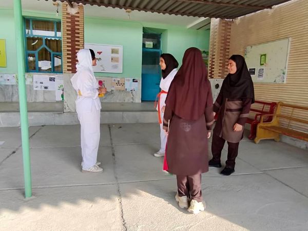 هفته «تربیت بدنی» در دبیرستان نمونه دولتی عترت شهرستان جاسک