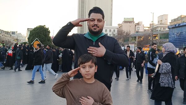 تشییع پیکر شهدا، همراه با اعلام انزجار از اغتشاشات اخیر 