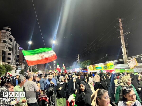حضور باشکوه مردم کرج در مهمانی کیلومتری غدیر