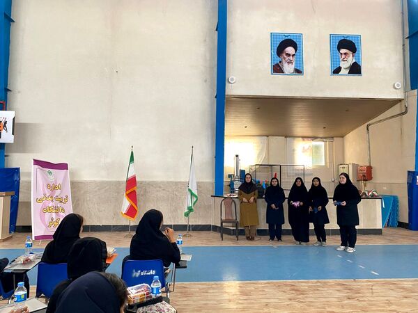 حضور دانش آموزان دبیرستان ۱۵خرداد در اردوی راهیان پیشرفت 