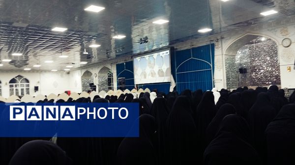 حضور پر شور مردم در نماز جماعت