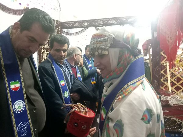  آغاز اردوی تمشک در شهرستان راز و جرگلان 