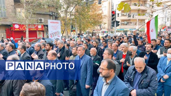 شکوه حضور فرهنگیان مناطق تهران در تشییع شهید گمنام