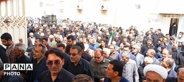  کودکان و دانش‌آموزان لارستانی در راهپیمایی روز قدس