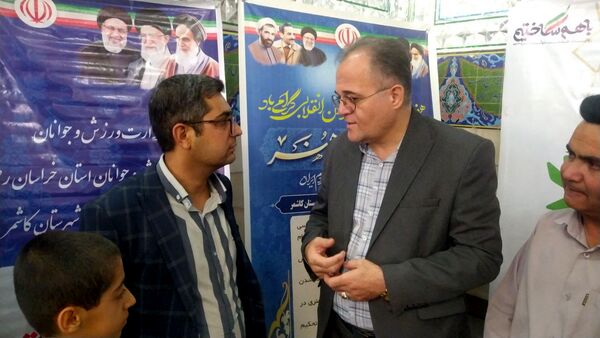 برپایی میز خدمت در کاشمر 