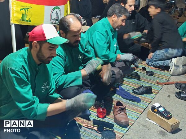 نوای طنین انداز حضور پرشور مردم در شب صد و بیست و هشتم