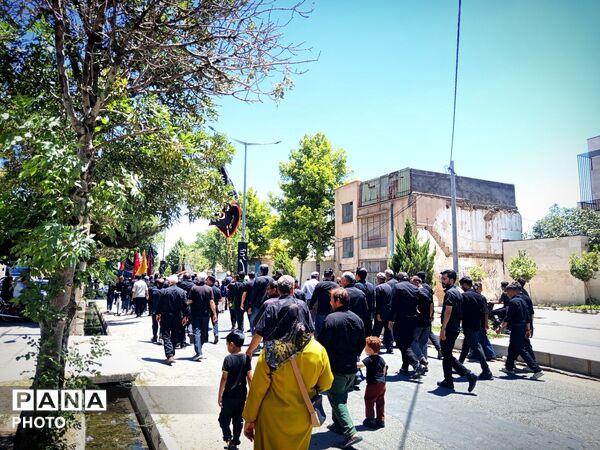 عزاداری هیئت علی اصغری در خیابان های کاشمر 