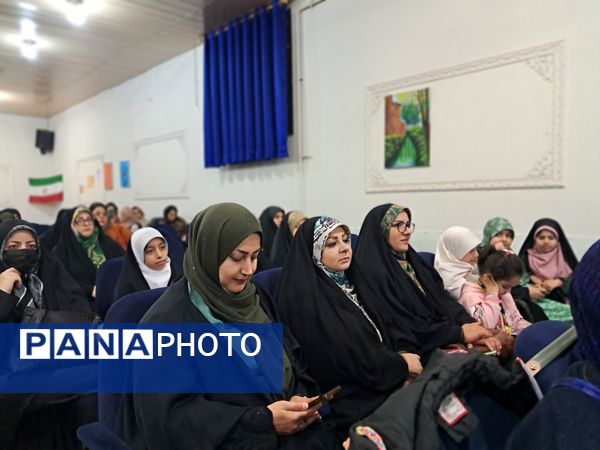 ولادت حضرت زهرا(س) و روز مادر در کانون فرهنگی و تربیتی حجاب خواهران قائمشهر