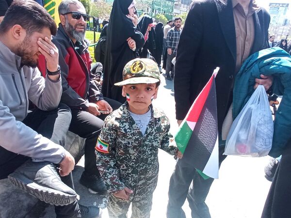 حضور پرشور مشهدی‌ها در راهپیمایی روز قدس؛ فریاد حمایت از فلسطین