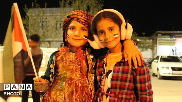  شصت و چهارمین راهپیمایی‌های شبانه با حضور مدیر کل آموزش و پرورش لرستان در منطقه بیرانوند 