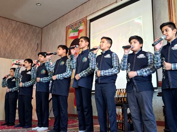 تقدیر از پژوهشگران برگزیده ناحیه 5 مشهد