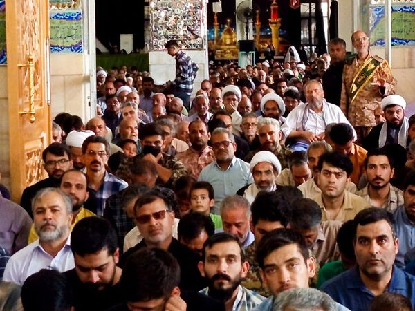 نماز جمعه ای با رنگ خون شهید در کاشمر