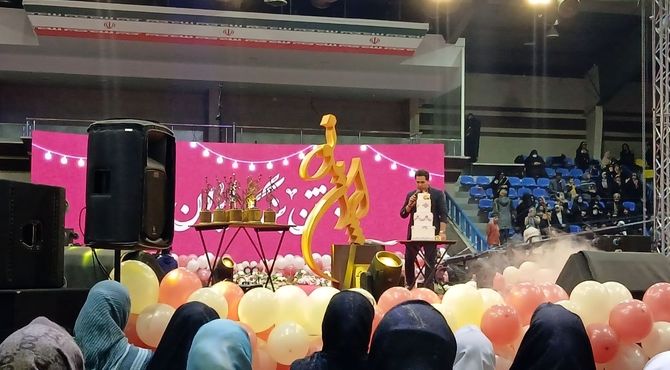 تجلیل از مقام شامخ مادر در آستانه روز زن و مادر