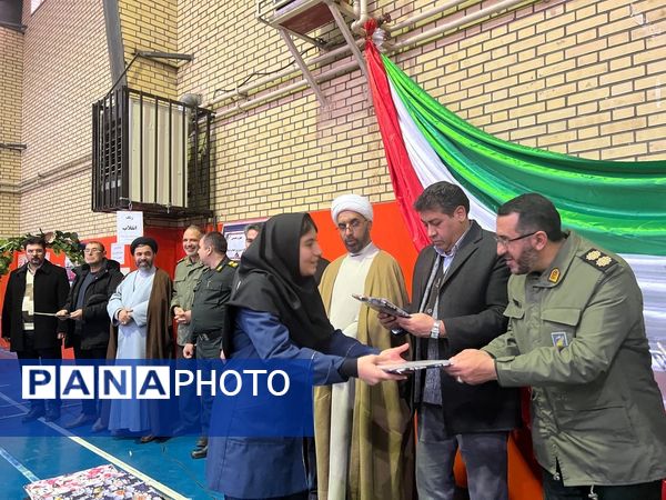 طلوع فجر انقلاب در مدارس صوفیان 