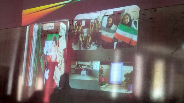 اولین مجمع عمومی انجمن اولیاء و مربیان در دبیرستان پیرایش نیشابور