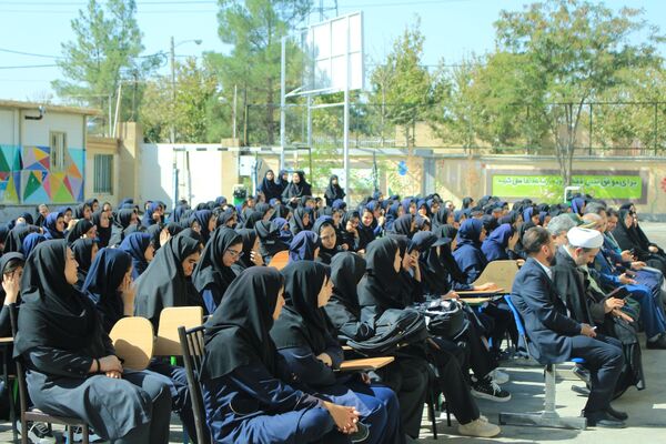 افتتاح دبیرستان نمونه دولتی دخترانه الزهرا در گلبهار