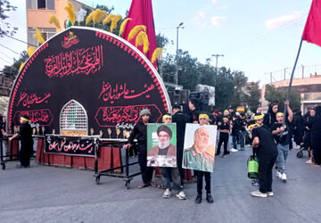 نوجوانان شهرستان  آباده در سوگ حضرت علی اکبر(ع)