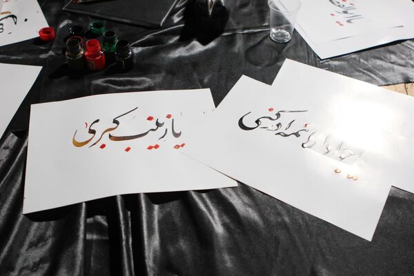 اجتماع «عاشقان بی‌نشان» در کاشان؛ روایت تصویر از شب ادای احترام به شهدا