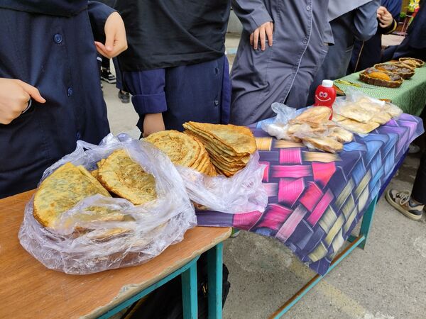 بازارچه کسب و کار در دبیرستان میرزا جعفر سروقد