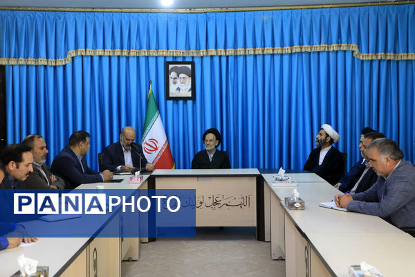 دیدار مدیران آموزش‌ و‌ پرورش خراسان‌جنوبی با نماینده ولی‌فقیه در استان 