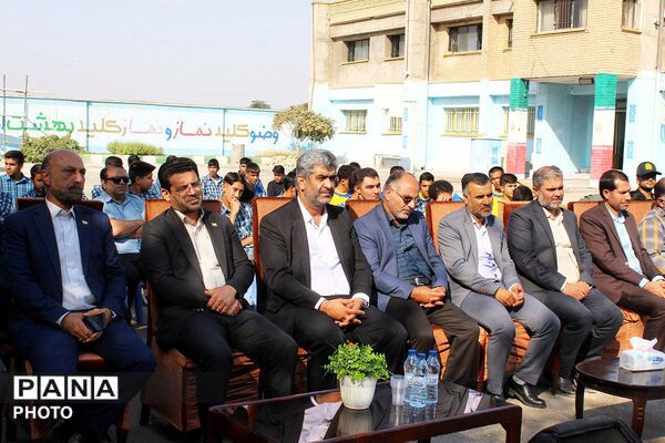 افتتاحیه زمین چمن مصنوعی در دبیرستان پورصابری جوادآباد