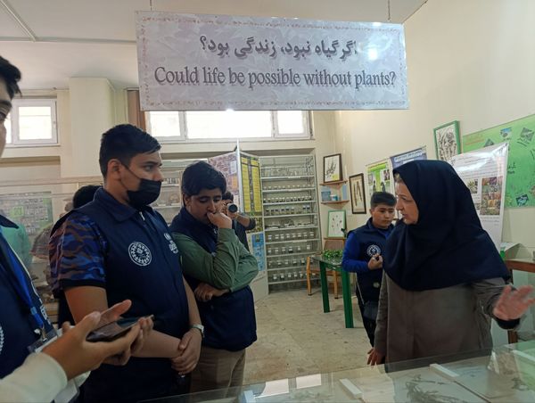 بازدید گروهی محور کشاورزی ، دامپروری ، شیلات از موسسه تحقیقات گیاه پزشکی کشور