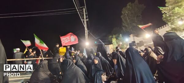 خدمت رسانی موکب مردمی شهید یزدانیان به اجتماعات شبانه اهالی روستای ورجان قم 