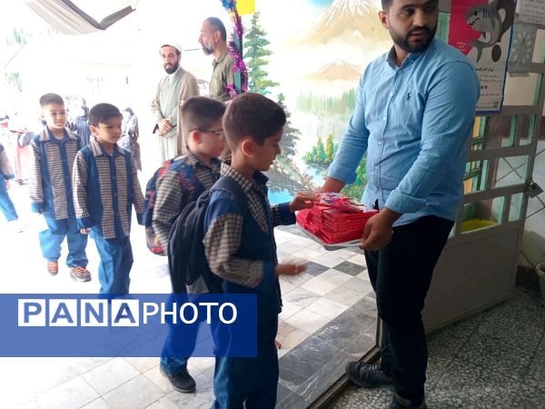  جشن شکوفه‌ها در دبستان شهید فردکاردل آمل