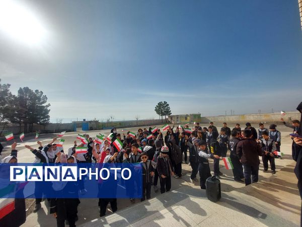 جشن انقلاب در مدرسه صغری عبداللهیان  روستای کاریزک خلیل آباد