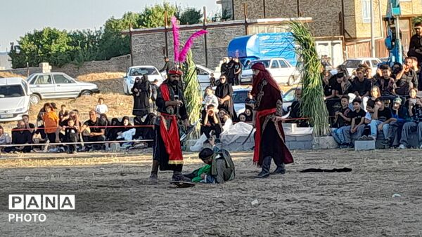 آیین باشکوه تعزیه حسینی در روستای عمان شهرستان درگزین