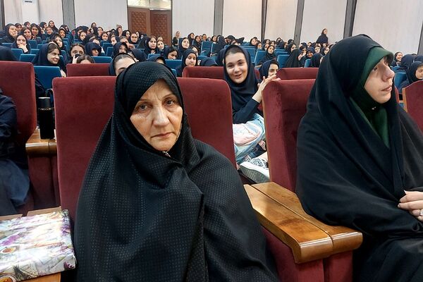 بزرگداشت هفته دفاع مقدس در کانون فاطمیه کهریزک